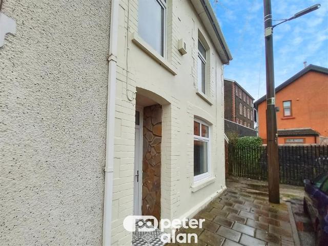 Harcourt Terrace, Mountain Ash CF45, 3 bed property to rent, £900 pcm | PrimeLocation