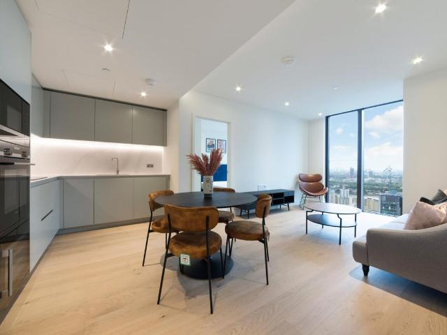 Harcourt Tower, South Quay Plaza, Canary Wharf E14, 2 bed flat to rent, £3,500 pcm | PrimeLocation