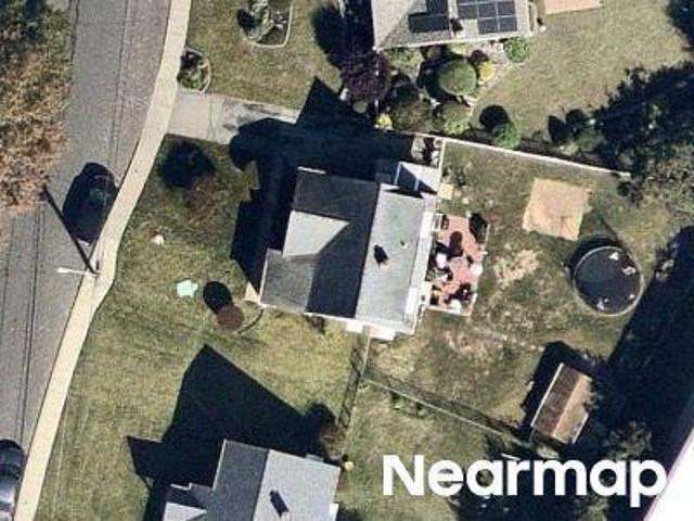 Harcourt Dr