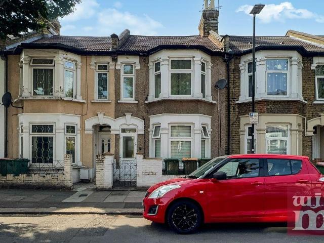 Harcourt Road, Stratford E15, 2 bed flat to rent, £1,850 pcm | PrimeLocation