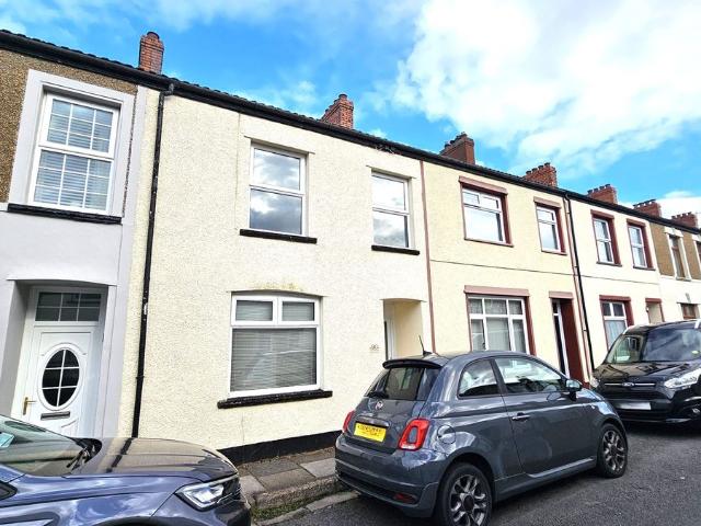 Harcourt Street, Ebbw Vale NP23, 2 bed terraced house to rent, £750 pcm | PrimeLocation
