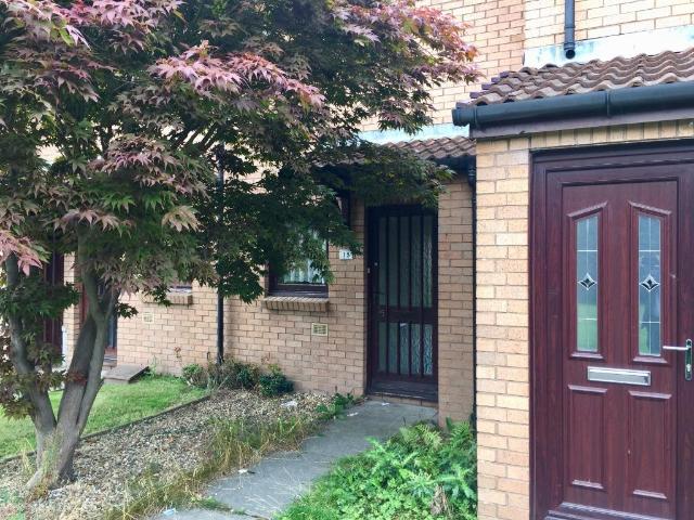Hardgate Path, Glasgow, G51 1 bed flat to rent £950 pcm £219 pw