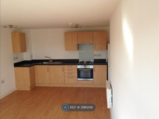 Harding House, Swindon SN1, 2 bed flat to rent, £975 pcm | PrimeLocation