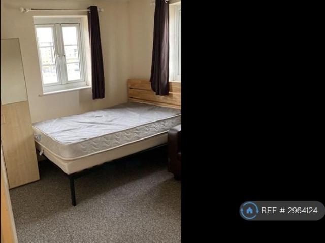 Hardie's Point, Colchester, CO2 2 bed flat to rent £1,200 pcm £277 pw