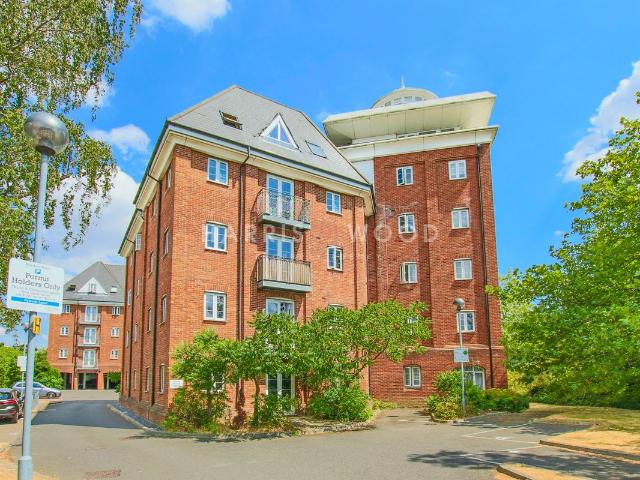 Hardie's Point, Colchester, Essex CO2, 2 bed flat to rent, £1,100 pcm | PrimeLocation