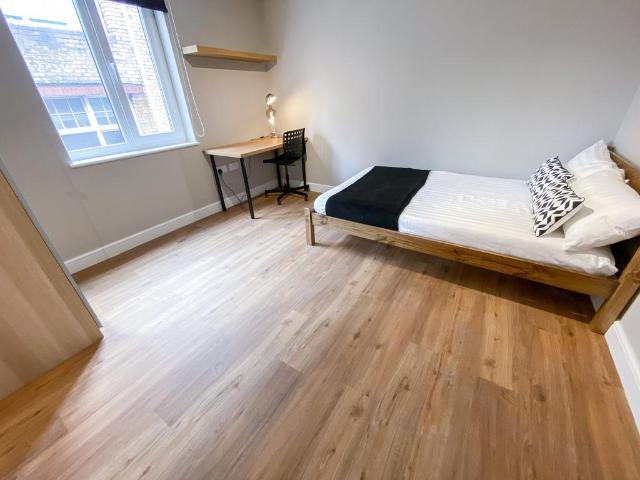 Hardman Street, L1 9AS, 8 bed flat to rent £693 pcm £160 pw