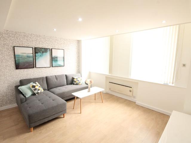 Hardman Street, Liverpool L1, 2 bed flat to rent, £1,175 pcm | PrimeLocation