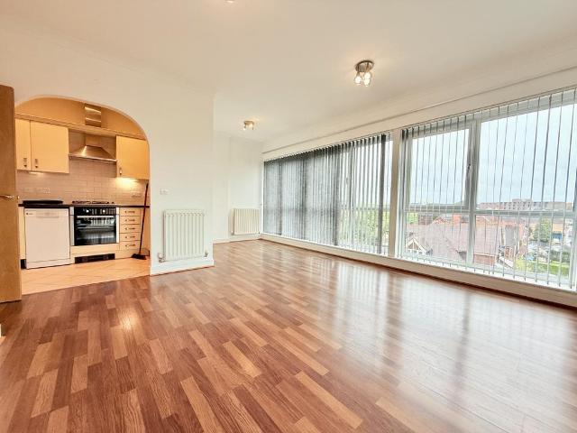 Hardwick House, Bromley, BR2 2 bed apartment to rent £1,800 pcm £415 pw