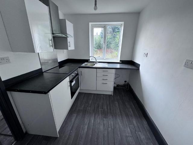HARDWICK STREET,LANGWITH. 3 bed semi detached house to rent £775 pcm £179 pw