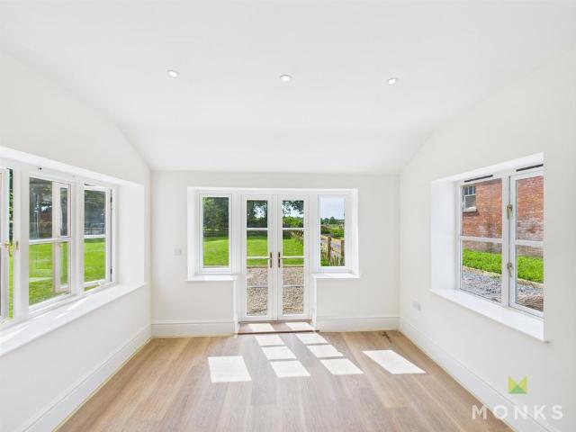 Hardwicke Farmhouse, Shrewsbury, SY4 3DL