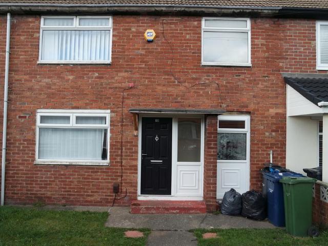 Hardy Avenue, South Shields, NE34 9 2 bed terraced house to rent £695 pcm £160 pw