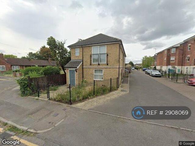 Hardy Mews, Uxbridge, UB8 1 bed semi detached house to rent £1,650 pcm £381 pw