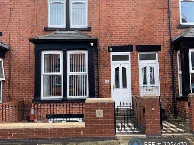 Hardy Street, Leeds, LS11 5 bed terraced house to rent £1,400 pcm £323 pw