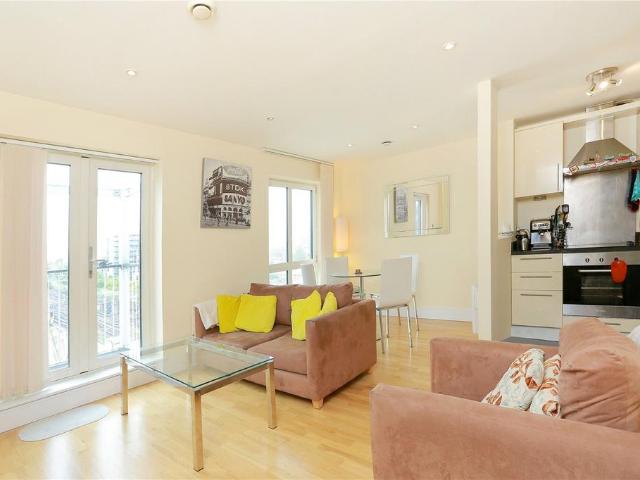 Hare Marsh, London, E2 1 bed apartment to rent £2,250 pcm £519 pw