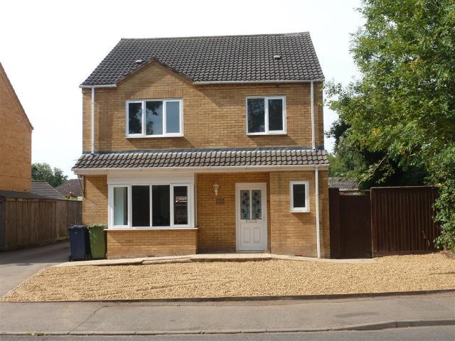 Harecroft Road, Wisbech 4 bed detached house to rent £1,400 pcm £323 pw