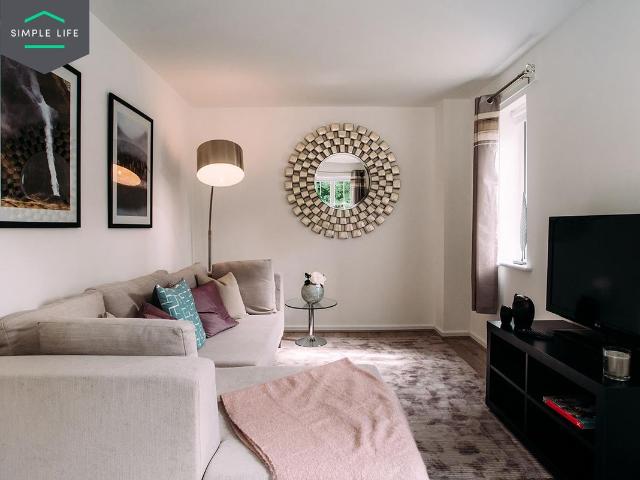 Harebell Gardens, Dunstable LU5, 3 bed detached house to rent, £1,700 pcm | PrimeLocation
