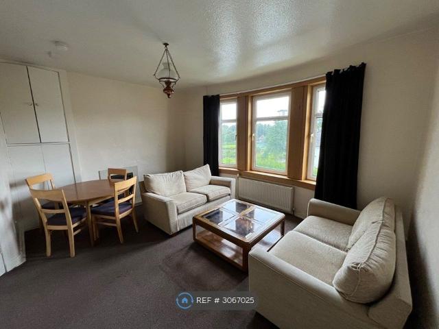 Harefield Drive, Glasgow G14, 2 bed flat to rent, £1,050 pcm | PrimeLocation
