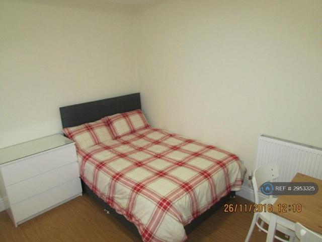 Harefield Road, Coventry, CV2 1 bed in a house share to rent £595 pcm £137 pw