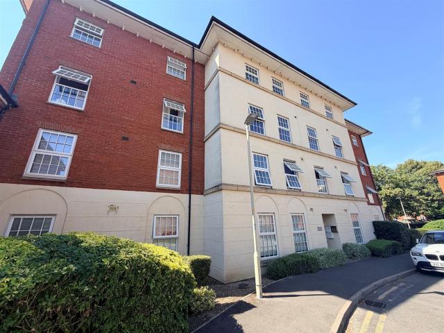 Harescombe Drive, Gloucester, GL1. | Sure Sales & Lettings Cheltenham