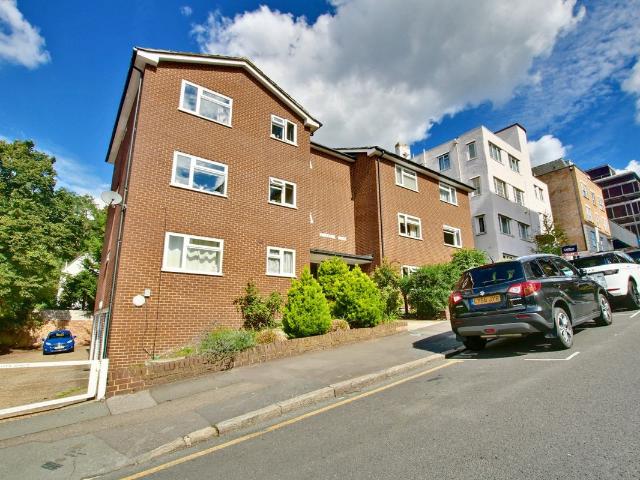 Harestone Court, 10, Ringers Road, Bromley BR1, 1 bed flat to rent, £1,400 pcm | PrimeLocation