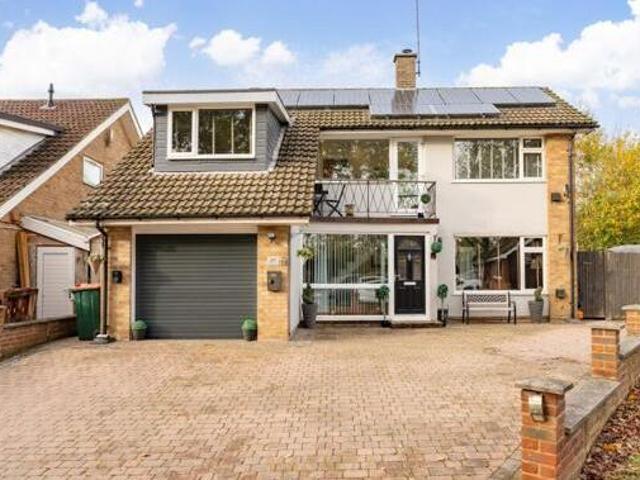 Harewood Close, Crawley, 4 Bedroom Detached