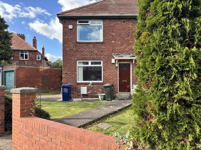 Harewood Road, Newcastle upon Tyne. 2 bed ground floor flat to rent £835 pcm £193 pw