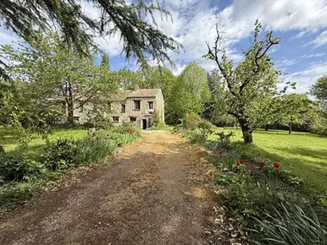 Hargeville 78790 Achat / Vente maison 8 pièces t8 parking