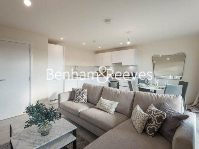 Hargrave Drive, Harrow HA1, 1 bed flat to rent, £1,650 pcm | PrimeLocation