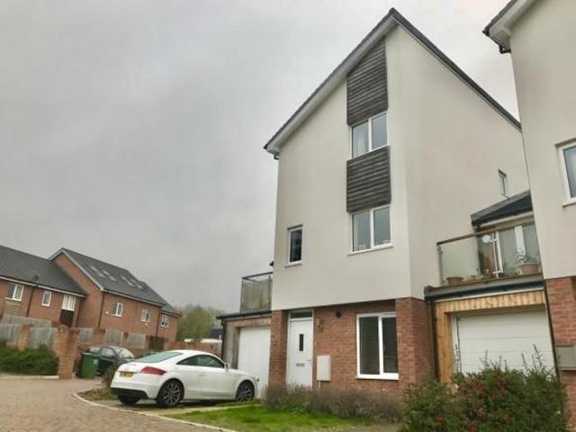 Hargreaves Close, Basingstoke RG24, 4 bed end terrace house to rent, £1,900 pcm | PrimeLocation