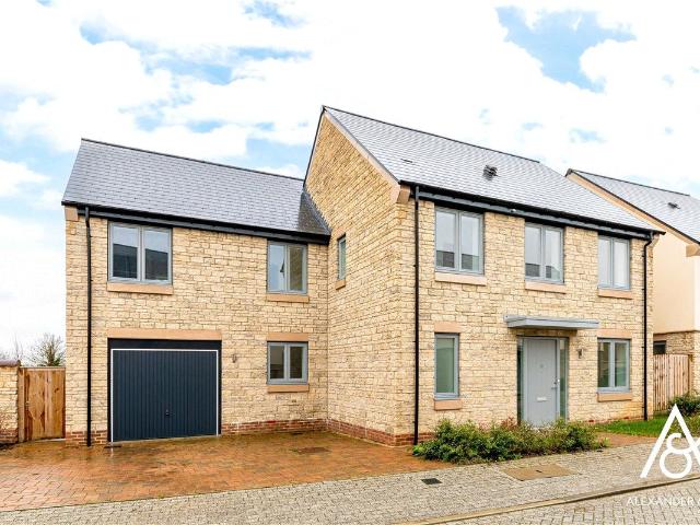 Haricot Vale Road, Bicester, Oxfordshire OX27, 5 bed property to rent, £2,800 pcm | PrimeLocation