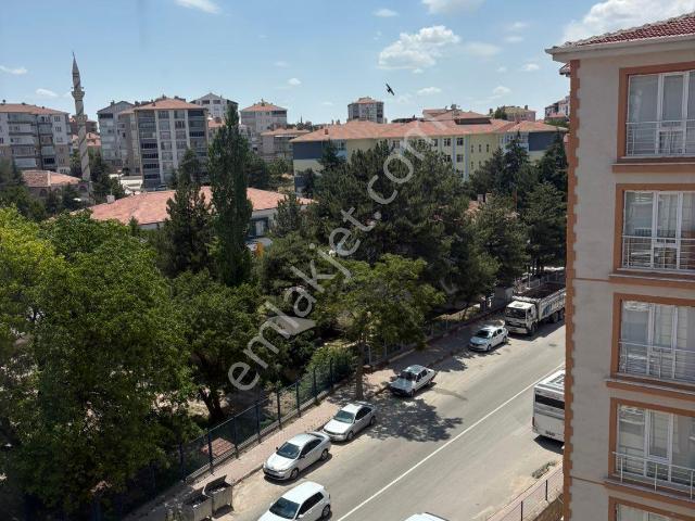 Harika Bir Güney Cephe Üst Kat Geniş 145 Metre²