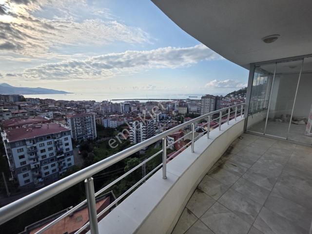Harika Panoramik Manzaralı 3+1 Ebeğeyin Banyolu 155m2 Sıfır Daire Satılıktır