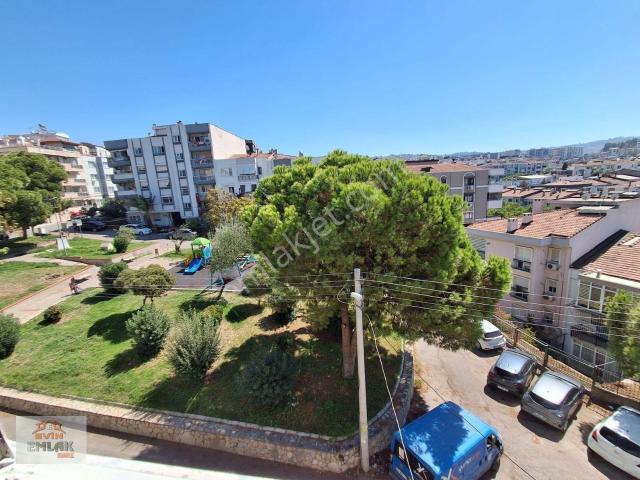 Harika Park Manzaralı Bakımlı Yeni Nesil 2+1 Daire