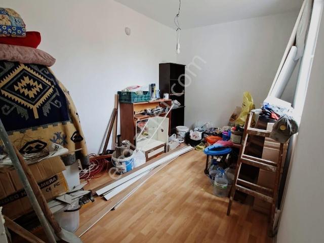 Harika Yatırımlık Geleceği Olan 50 Baş Mandıraya Uygun Elektrikli Kombi Isıtmalı Güzel Yer