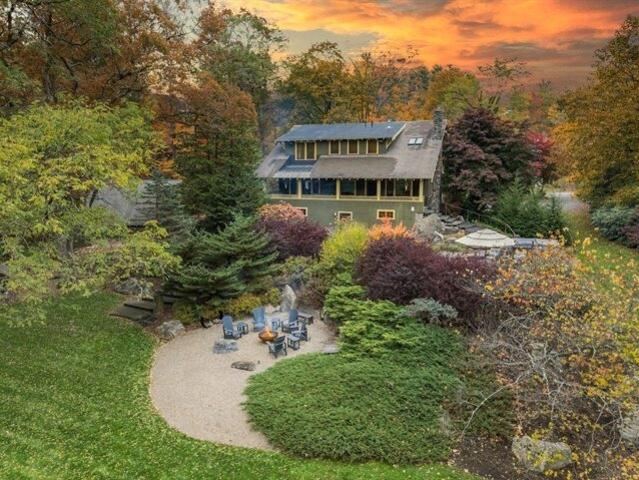Harkness Rd, Pelham, Home For Sale
