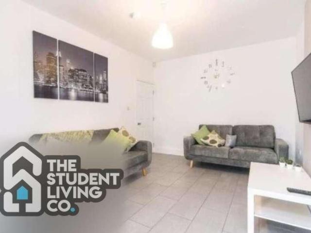 Harlaxton Drive, Lenton, NG7