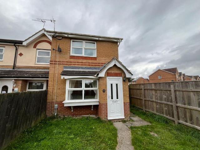 Harlequin Drive, Kingswood, Hull. 2 bed end of terrace house to rent £795 pcm £183 pw