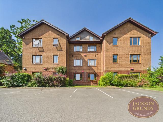 Harlestone Road, Northampton NN5, 1 bed flat to rent, £900 pcm | PrimeLocation
