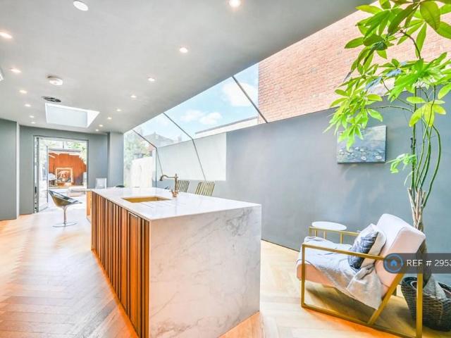 Harlesden Gardens, London, NW10 3 bed terraced house to rent £4,329 pcm £999 pw