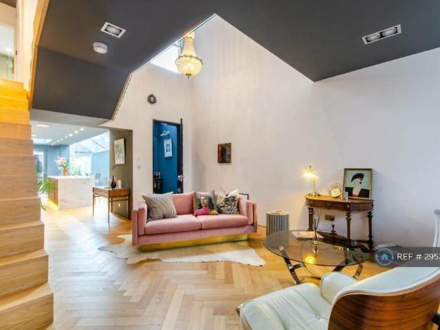 Harlesden Gardens, London, NW10 3 bed terraced house to rent £4,329 pcm £999 pw