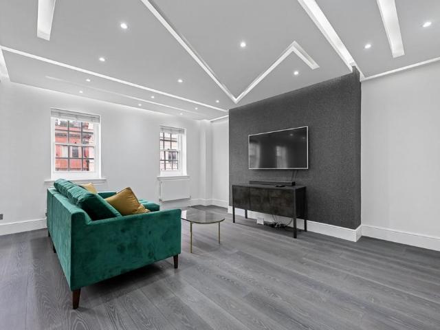 Harley Street, Marylebone Village. 3 bed flat to rent £5,746 pcm £1,326 pw