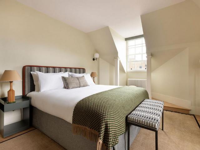 Harley Street, Marylebone, W1G 2 bed apartment to rent £12,588 pcm £2,905 pw