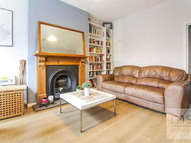Harley Street, Nottingham NG7 2 bed terraced house to rent £1,060 pcm £245 pw