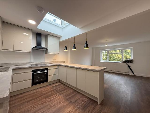 Harlington Road West, Feltham TW14, 3 bed flat to rent, £1,900 pcm | PrimeLocation
