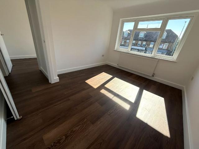 Harlington Road West, Feltham TW14, 3 bed flat to rent, £1,900 pcm | PrimeLocation