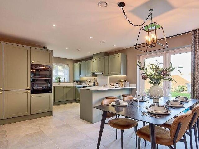 Harlow at Nationwide, 16, High Street. 3 bed semi detached house to rent £883 pcm £204 pw