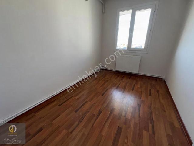 Harmandalı Kiralık 3+1 Boyalı Daire