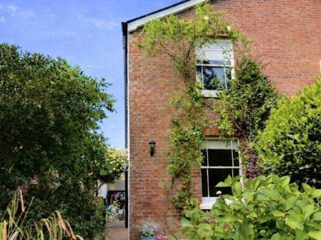 Harmony Street, Tunbridge Wells, 2 Bedroom Semi detached