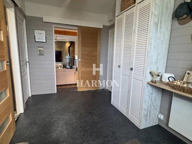 Harmon à vendre Puyoô: Maison de Ville Entièrement Équipée avec Garage et Terrasse Plein Sud