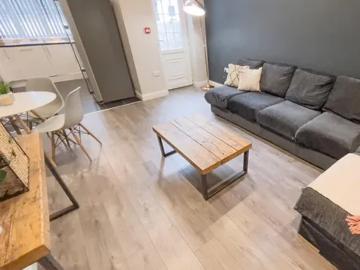 Harmonize Academy, Phillimore Road, Liverpool, L6 6DL, United Kingdom | 5 bed house for rent #135184569 | Rentberry